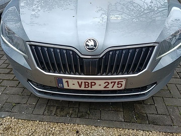 Photo 8 VIN: TMBJB9NP7J7611385 - SKODA SUPERB 