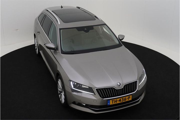 Photo 2 VIN: TMBJB9NP8J7610732 - SKODA SUPERB 