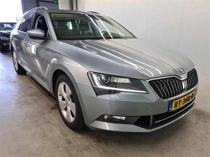 Photo 2 VIN: TMBJB9NPXJ7555717 - SKODA SUPERB 