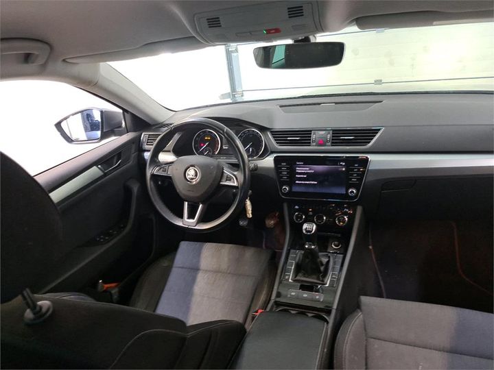 Photo 6 VIN: TMBJB9NPXJ7555717 - SKODA SUPERB 