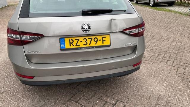 Photo 21 VIN: TMBJB9NPXJ7568595 - SKODA SUPERB 