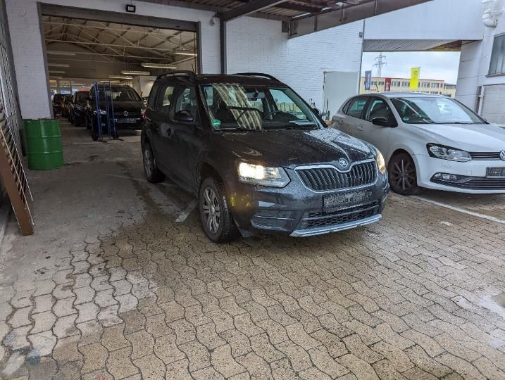 Photo 9 VIN: TMBJC75L9E6024986 - SKODA YETI 