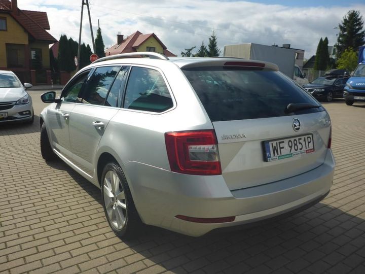 Photo 4 VIN: TMBJC7NE0J0215887 - SKODA OCTAVIA 