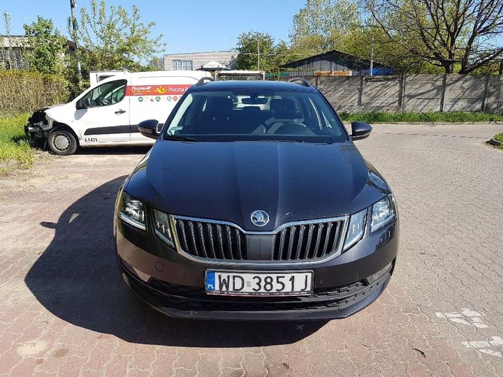 Photo 9 VIN: TMBJC7NE6J0064618 - SKODA OCTAVIA 