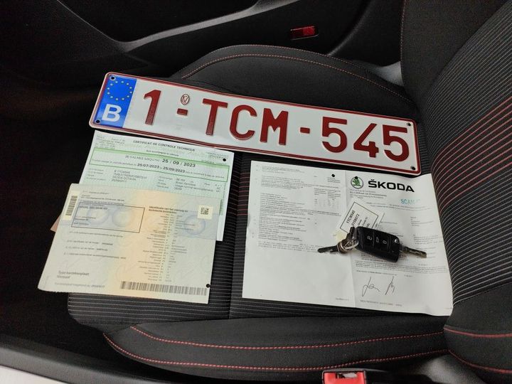 Photo 4 VIN: TMBJC7NE9J0158072 - SKODA OCTAVIA 