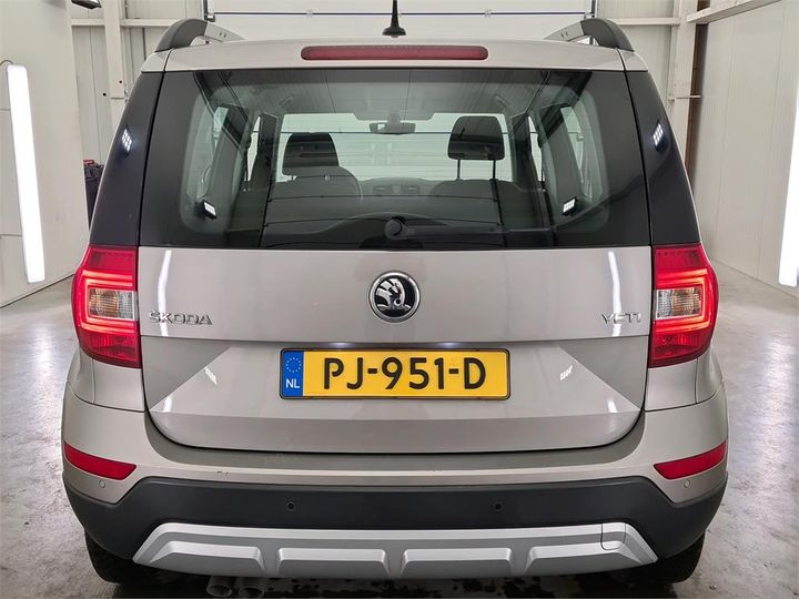 Photo 9 VIN: TMBJC95L2HN711443 - SKODA YETI 