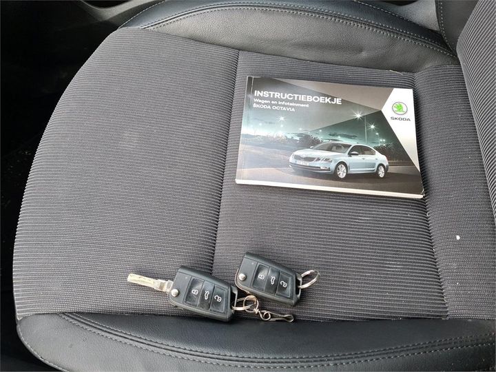 Photo 12 VIN: TMBJC9NE0J0341033 - SKODA OCTAVIA 