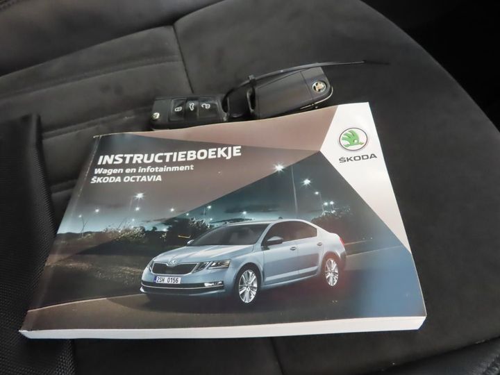 Photo 11 VIN: TMBJC9NE3J0027358 - SKODA OCTAVIA 