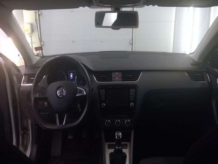 Photo 5 VIN: TMBJC9NE6G0229667 - SKODA OCTAVIA 