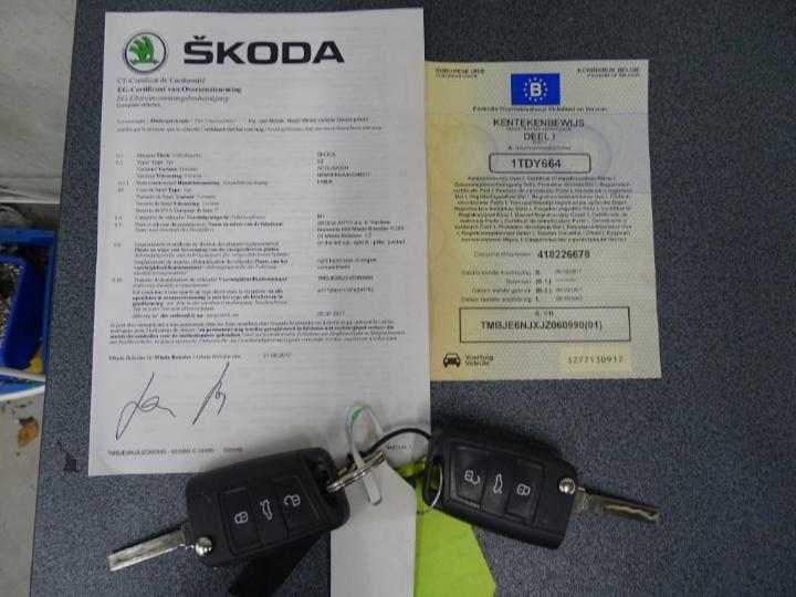 Photo 4 VIN: TMBJE6NJXJZ060990 - SKODA FABIA COMBI 