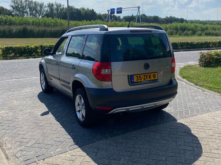 Photo 2 VIN: TMBJF65L2C6074384 - SKODA YETI 