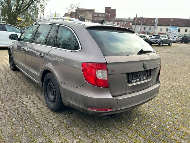 Photo 2 VIN: TMBJF73T8A9029020 - SKODA SUPERB 