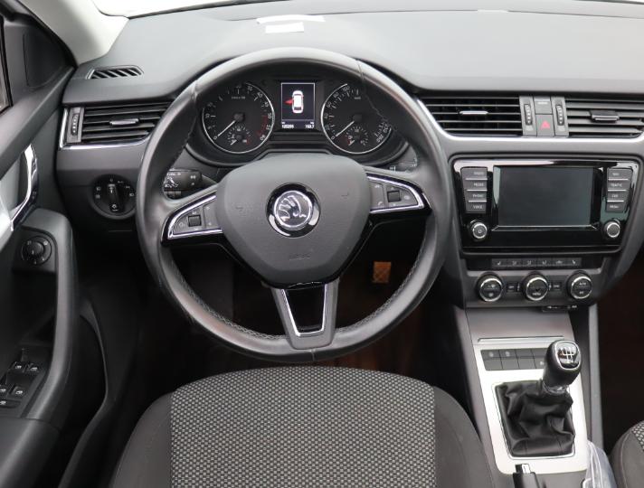 Photo 9 VIN: TMBJF7NE1G0214666 - SKODA OCTAVIA 