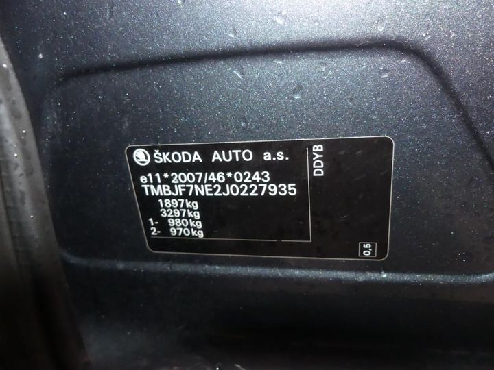 Photo 3 VIN: TMBJF7NE2J0227935 - SKODA OCTAVIA 