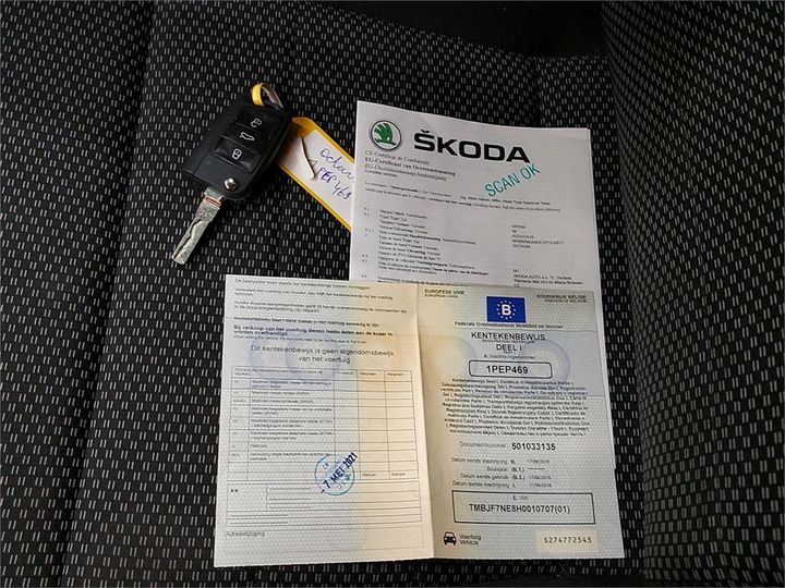 Photo 4 VIN: TMBJF7NE8H0010707 - SKODA OCTAVIA 