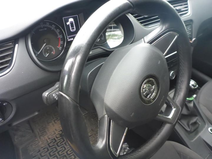 Photo 27 VIN: TMBJF7NE8J0349294 - SKODA OCTAVIA 