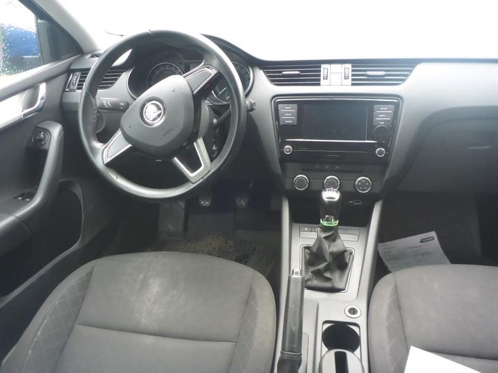 Photo 8 VIN: TMBJF7NE8J0349294 - SKODA OCTAVIA 