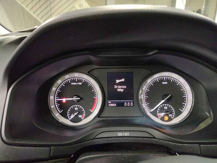 Photo 8 VIN: TMBJF7NU3M5039388 - SKODA KAROQ 