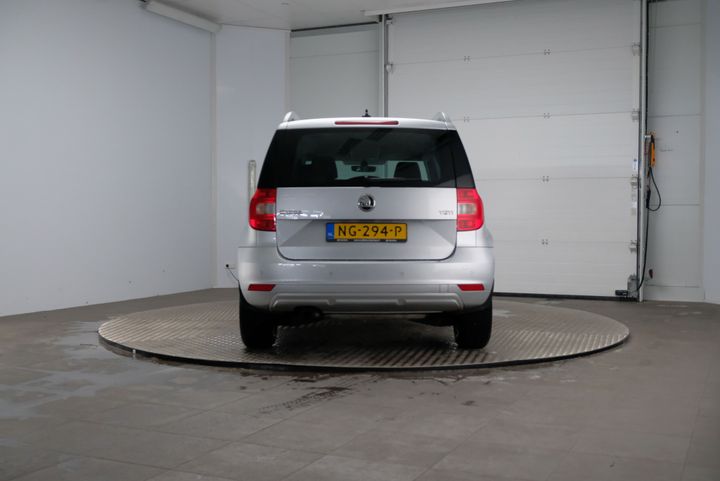 Photo 4 VIN: TMBJF95L1H6035567 - SKODA YETI 