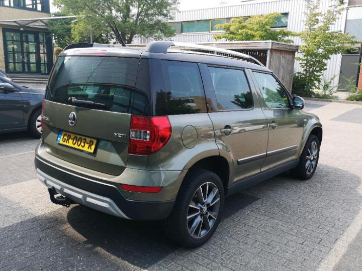 Photo 3 VIN: TMBJF95L5G6018379 - SKODA YETI 