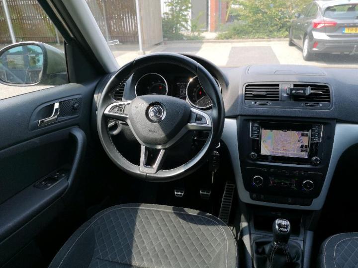 Photo 6 VIN: TMBJF95L5G6018379 - SKODA YETI 