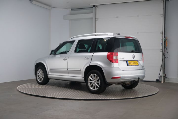 Photo 3 VIN: TMBJF95L8H6018331 - SKODA YETI 