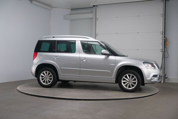 Photo 5 VIN: TMBJF95L8H6018331 - SKODA YETI 