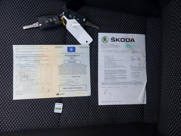 Photo 4 VIN: TMBJG7NE0H0158699 - SKODA OCTAVIA 