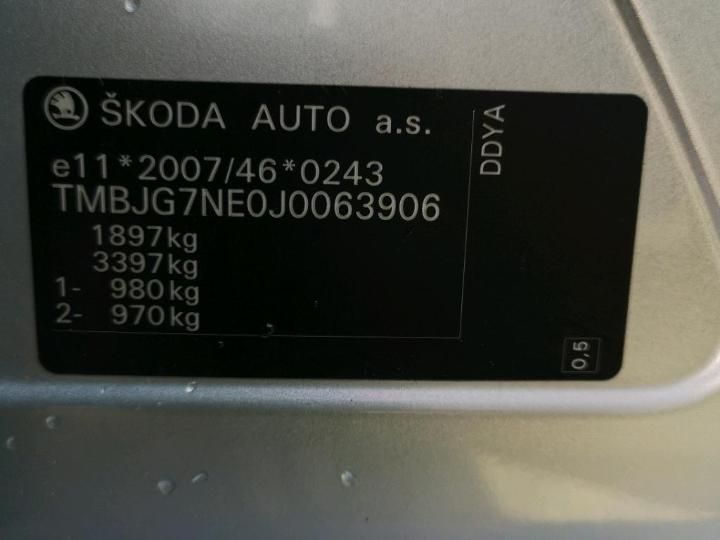 Photo 8 VIN: TMBJG7NE0J0063906 - SKODA OCTAVIA 