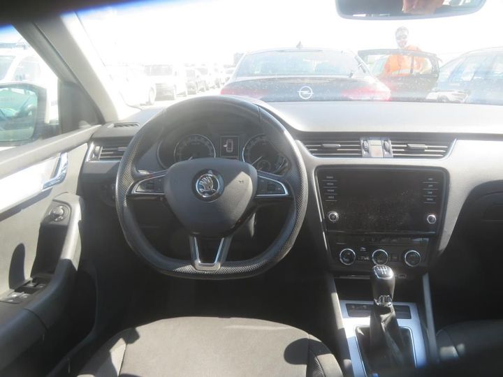 Photo 7 VIN: TMBJG7NE0J0308400 - SKODA OCTAVIA 