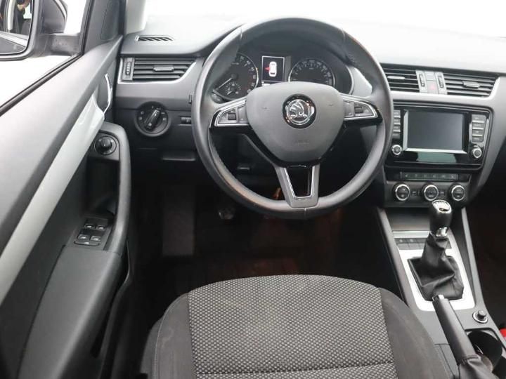 Photo 9 VIN: TMBJG7NE1H0157755 - SKODA OCTAVIA 