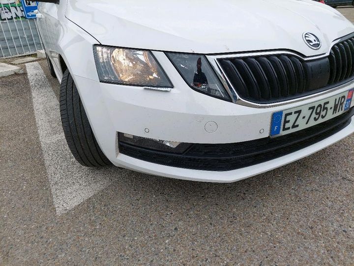 Photo 18 VIN: TMBJG7NE1J0377306 - SKODA OCTAVIA 