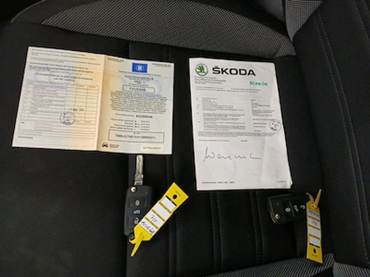 Photo 11 VIN: TMBJG7NE1K0126884 - SKODA OCTAVIA 