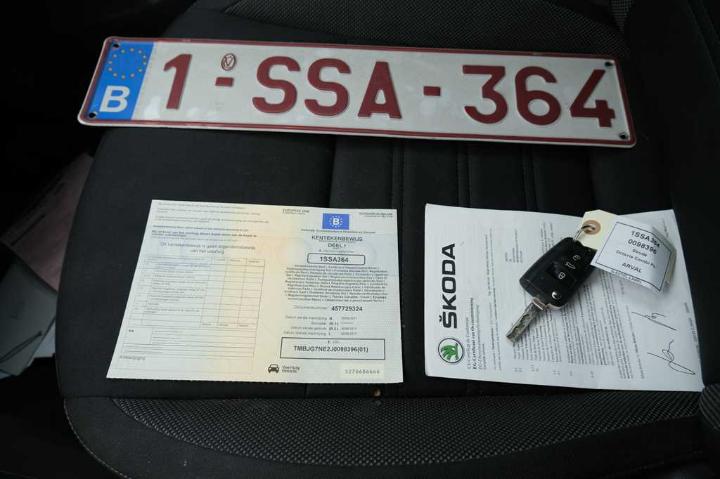 Photo 4 VIN: TMBJG7NE2J0098396 - SKODA OCTAVIA 