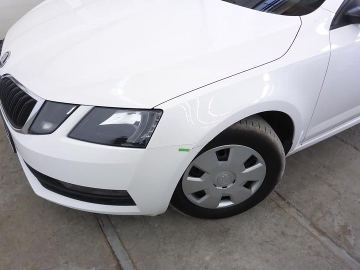 Photo 32 VIN: TMBJG7NE2J0188373 - SKODA OCTAVIA 