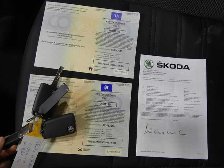 Photo 19 VIN: TMBJG7NE2J0296539 - SKODA OCTAVIA 