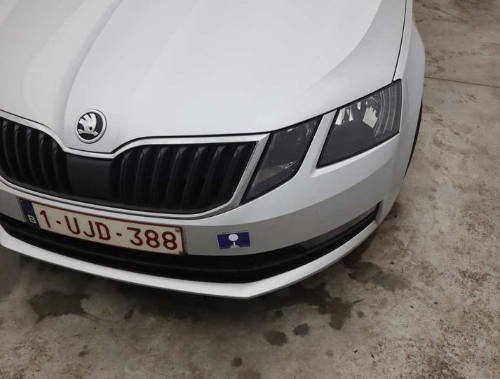 Photo 21 VIN: TMBJG7NE2J0334920 - SKODA OCTAVIA 