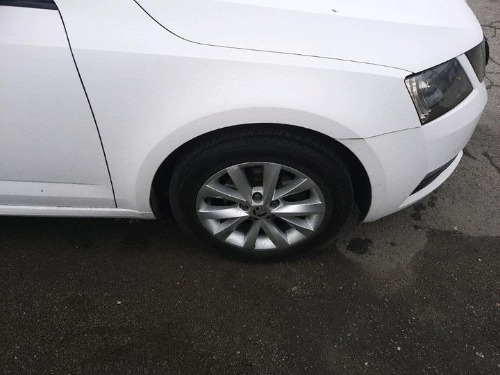 Photo 15 VIN: TMBJG7NE3J0058294 - SKODA OCTAVIA 