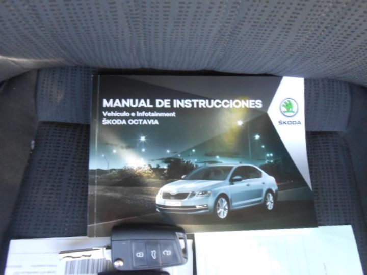 Photo 9 VIN: TMBJG7NE3J0330570 - SKODA OCTAVIA 