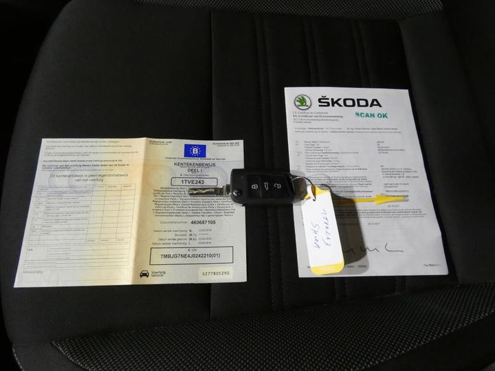 Photo 19 VIN: TMBJG7NE4J0242210 - SKODA OCTAVIA 