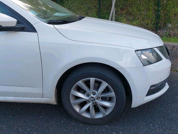 Photo 32 VIN: TMBJG7NE4J0380135 - SKODA OCTAVIA COMBI 