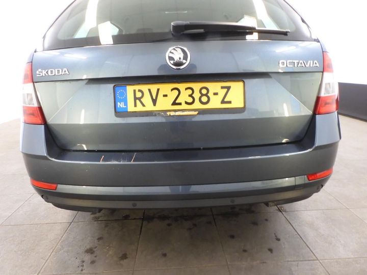 Photo 23 VIN: TMBJG7NE6J0256979 - SKODA OCTAVIA 