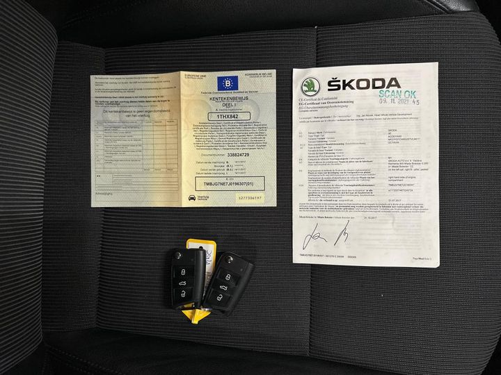 Photo 3 VIN: TMBJG7NE7J0196307 - SKODA OCTAVIA 