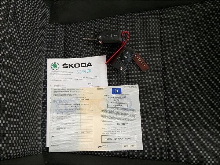 Photo 4 VIN: TMBJG7NE8H0129337 - SKODA OCTAVIA 