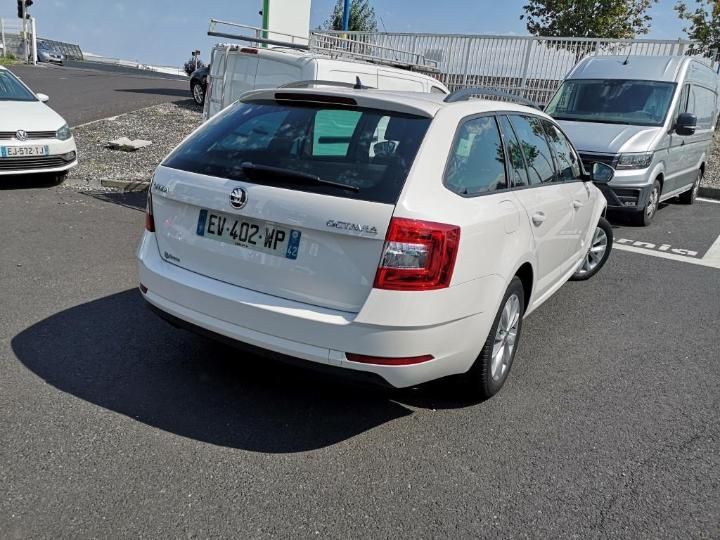 Photo 11 VIN: TMBJG7NE8J0244364 - SKODA OCTAVIA 