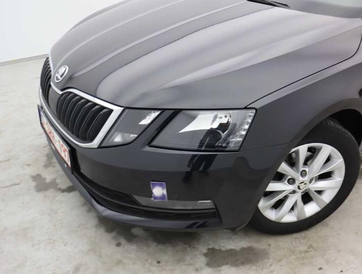 Photo 16 VIN: TMBJG7NE9J0103044 - SKODA OCTAVIA 