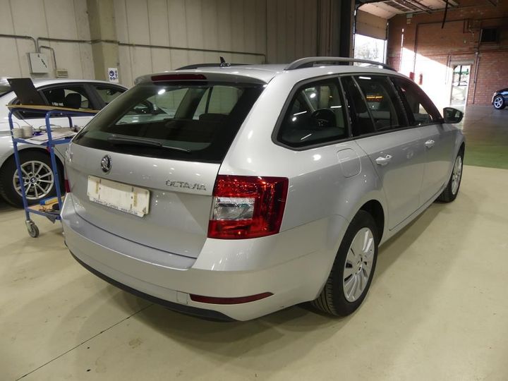 Photo 2 VIN: TMBJG7NE9J0172445 - SKODA OCTAVIA 