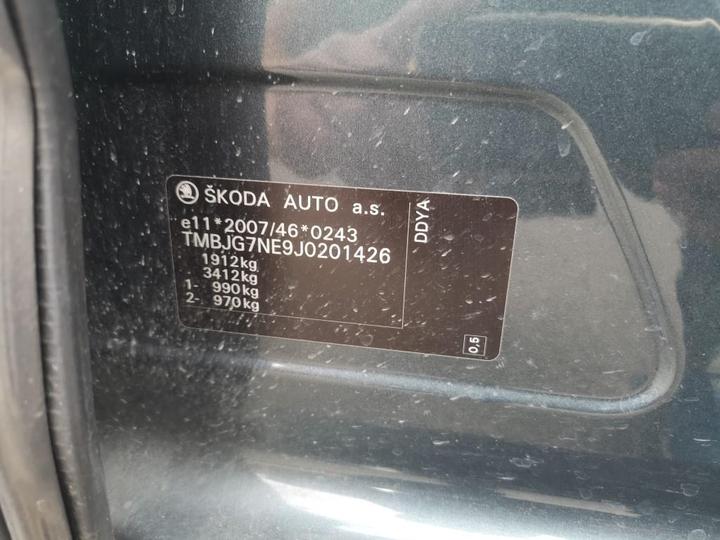 Photo 8 VIN: TMBJG7NE9J0201426 - SKODA OCTAVIA 