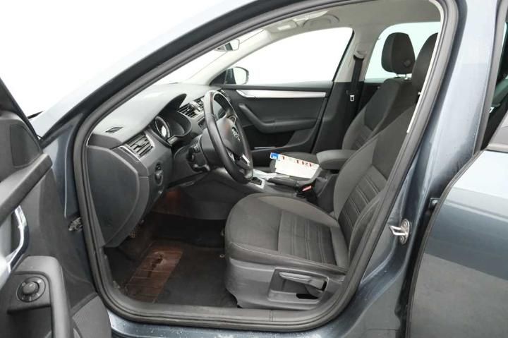 Photo 3 VIN: TMBJG7NE9J0213446 - SKODA OCTAVIA 