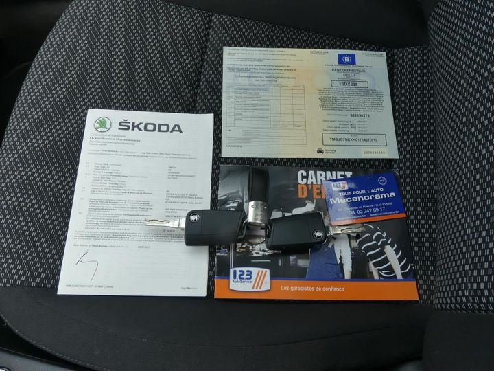 Photo 11 VIN: TMBJG7NEXH0171427 - SKODA OCTAVIA 